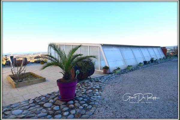 BELVEZE-DU-RAZES proche: Villa T5 PP avec Vue Panoramique, Piscine et Terrain de 4500m²