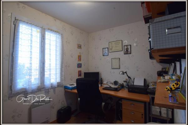 BELVEZE-DU-RAZES proche: Villa T5 PP avec Vue Panoramique, Piscine et Terrain de 4500m²