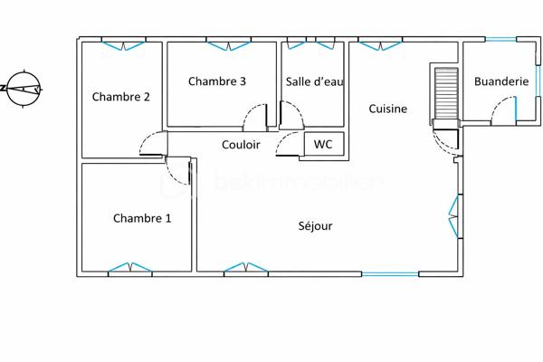 Située à Saint-Maurice-des-Lions, à seulement 8 minutes en voiture de Confolens et à proximité immédiate du centre-bourg, cette maison d’environ 82 m² habitables bénéficie d’un environnement calme tout en restant proche des commodités.
Implantée sur une parcelle de 806 m² entièrement clôturée, elle offre un bon potentiel de rénovation.

🔹 Agencement
À l’étage :
•	Buanderie d’environ 5,8 m² 
•	Cuisine indépendante d’environ 12 m² 
•	Salon / salle à manger lumineux d’environ 27 m², avec vaste balcon ceinturant la pièce.
•	Salle d’eau avec simple vasque d’environ 5 m² et fenêtre.
•	3 chambres :  2 chambres d’environ 9 m² et 1 chambre d’environ 11 m² 

Au rez-de-chaussée :
•	Sous-sol complet aménageable d’une surface totale d’environ 73 m² sur chape béton 
•	Présence d’une porte-fenêtre, offrant un accès direct vers l’extérieur et un beau potentiel d’aménagement (espace de vie supplémentaire, studio, atelier…) 

Caractéristiques techniques
•	Menuiseries PVC double vitrage 
•	Ballon d’eau chaude électrique récent 
•	Tableau électrique aux normes 
•	Chauffage au bois 
•	En partie isolée par l’extérieur 
•	Assainissement collectif 

Extérieurs
•	Terrain de 806 m² entièrement clos 
•	Allée goudronnée menant au garage 
•	Dépendance d’environ 33 m² 

💡 Un vrai plus pour votre projet :
Un audit énergétique a déjà été réalisé. Avec un budget estimé à 24 000 € de travaux, il est possible d’atteindre une classe énergétique B !

⚠️ Des aides à la rénovation existent (sous conditions de ressources) : 
•	Prêt à taux zéro : https://www.anil.org/outils/outils-de-calcul/votre-pret-a-taux-zero/
•	Ma primeRenov et Certificats d'Économies d’Énergie (CEE) : https://france-renov.gouv.fr/aides/simulation#/resultats

📩 N’hésitez pas à me contacter pour plus d’informations ou organiser une visite