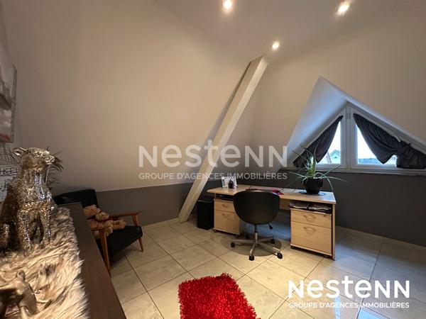 VAL DE MODER --- Maison familiale 5 pièces avec piscine, jardin clos et beaux volumes