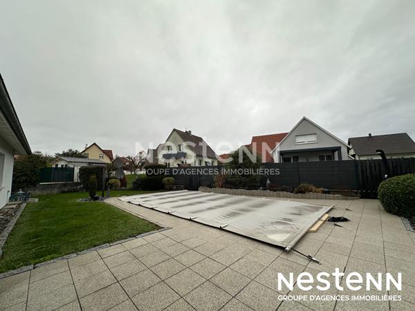 VAL DE MODER --- Maison familiale 5 pièces avec piscine, jardin clos et beaux volumes