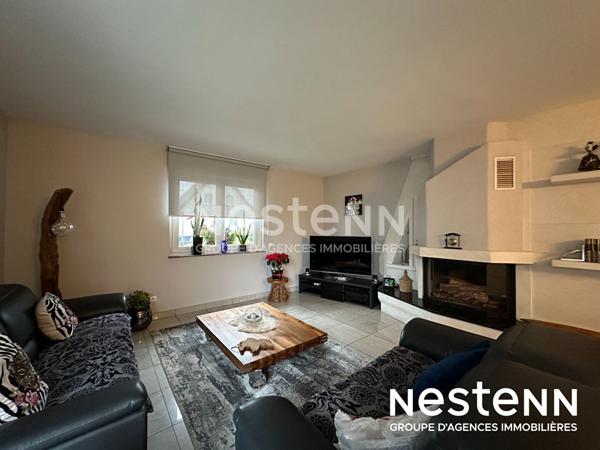 VAL DE MODER --- Maison familiale 5 pièces avec piscine, jardin clos et beaux volumes