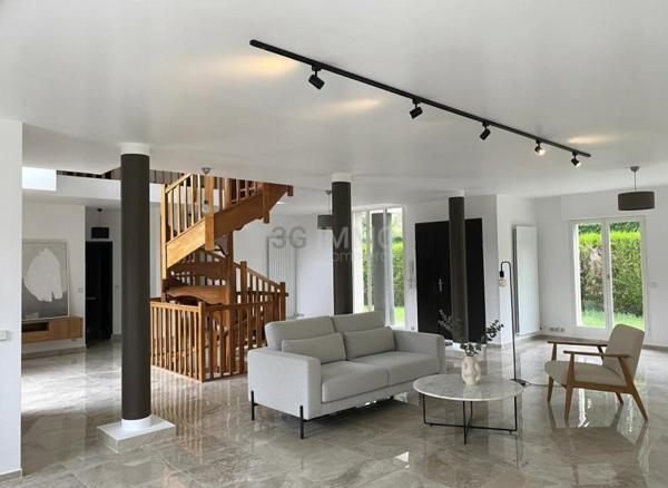 Vente / Propriété à Saint-Rémy-lès-Chevreuse (78470)