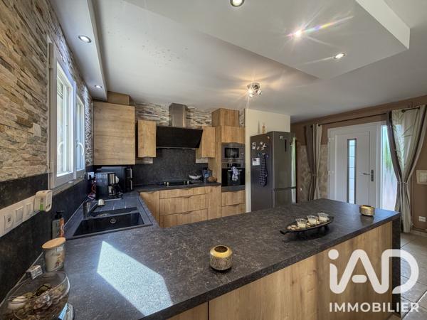 Maison à vendre 4 pièces 115 m² Sainte-Colombe-la-Commanderie