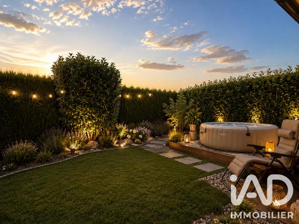 Maison à vendre 4 pièces 115 m² Sainte-Colombe-la-Commanderie
