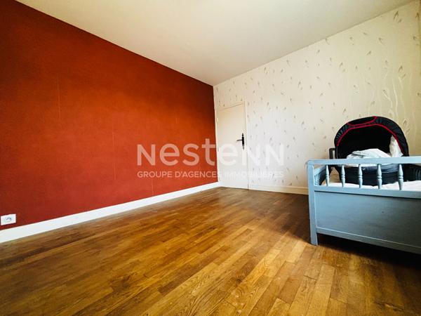 A VENDRE CHAMBOULIVE DE BOURG MAISON TERRASSE ET JARDIN