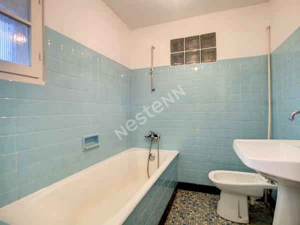 A VENDRE CHAMBOULIVE DE BOURG MAISON TERRASSE ET JARDIN