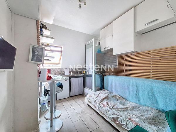 Studette Paris 8 m2, Friedland, Place de l Etoile, parc Monceau, Haussmann,  premier achat, pied-a-terre