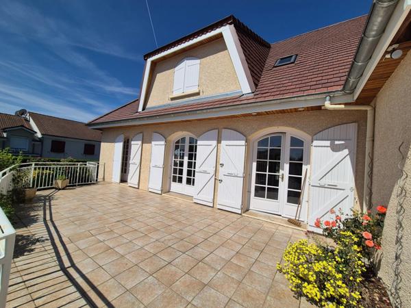 Maison à SORBIERS, 42290 - 6 pièces 155m²