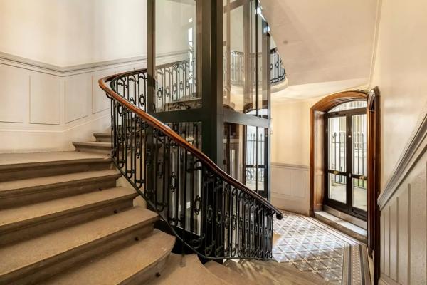 LYON 6 - COURS FRANKLIN ROOSEVELT