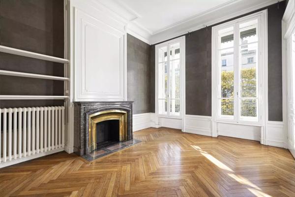 LYON 6 - COURS FRANKLIN ROOSEVELT