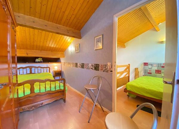 Maison à vendre    3 pièces •  Saint-Augustin