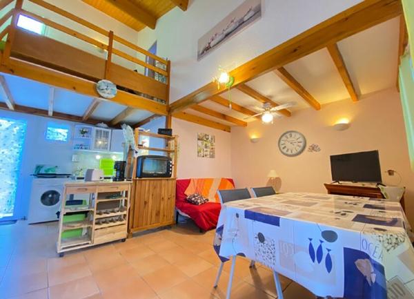 Maison à vendre    3 pièces •  Saint-Augustin