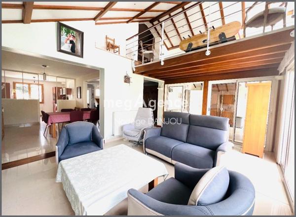 Maison à VIRE NORMANDIE, 14500 - 7 pièces 142m²