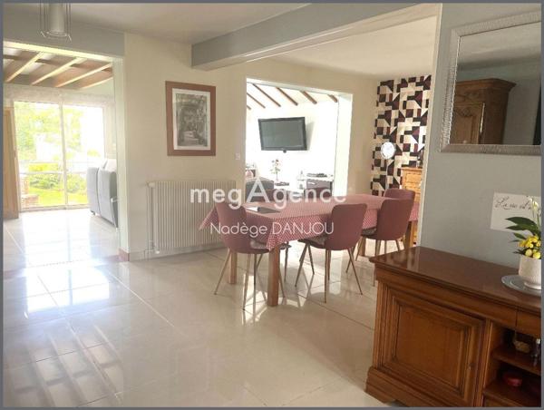 Maison à VIRE NORMANDIE, 14500 - 7 pièces 142m²