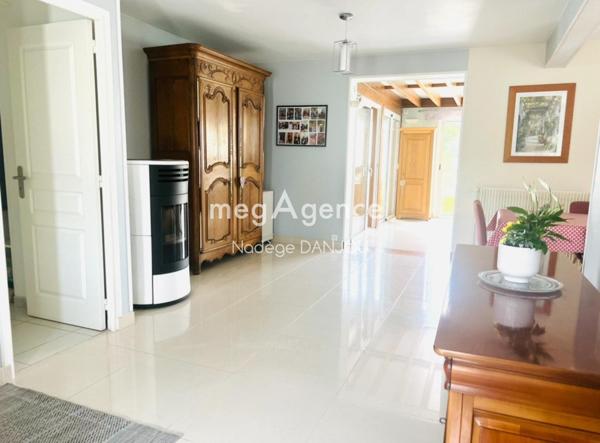 Maison à VIRE NORMANDIE, 14500 - 7 pièces 142m²