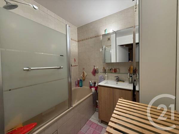 Appartement F3 à vendre  3 pièces - 52,48 m2 LIVRY GARGAN - 93