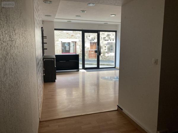 Fonds et/ou murs commerciaux à louer à Lannion dans les Côtes-d'Armor (22300), ref : 22086-L54   
Centre-Ville