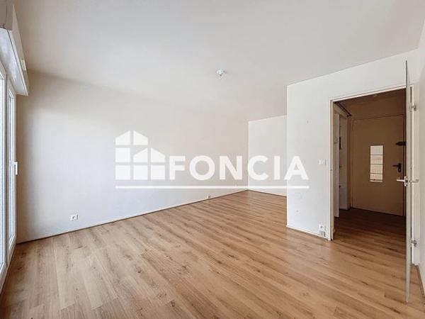 Location Studio 30.96 m² - 55 RUE DU PUY LAS RODAS Limoges 87000