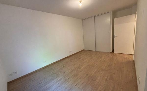 Appartement à vendre    3 pièces •  Vénissieux