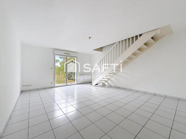 Idéalement située, jardin, calme et centre à pied !