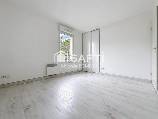 Idéalement située, jardin, calme et centre à pied !