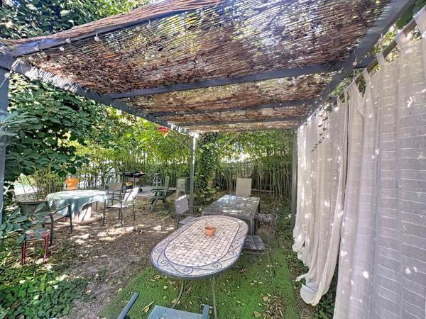 VILLA 4 FACES AVEC PISCINE ET JARDIN ARBORE, CANET