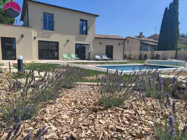 Superbe villa proche du centre