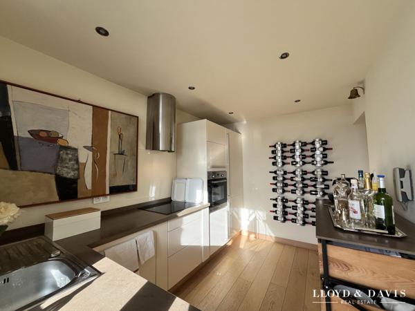 Mérignac - Parc Bourran - T4/5 rénové avec balcons et parking