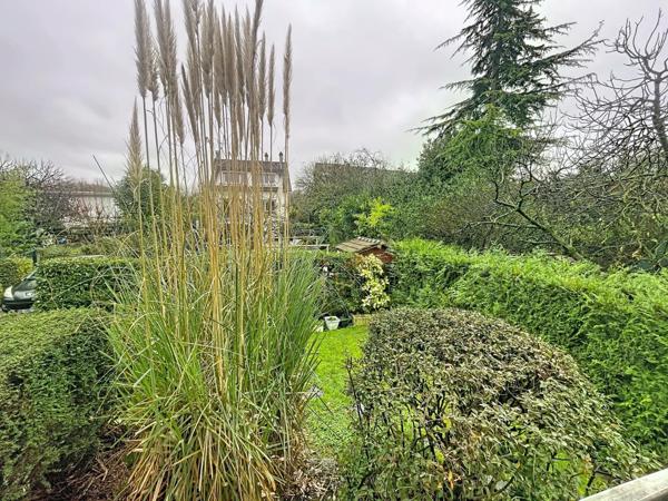 MAISON INDIVIDUELLE  DE 116 M2  HABITABLE (125 M2 AU SOL) A  ATHIS-MONS FACE A LA SEINE