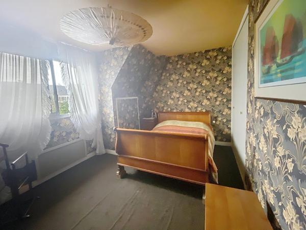 MAISON INDIVIDUELLE  DE 116 M2  HABITABLE (125 M2 AU SOL) A  ATHIS-MONS FACE A LA SEINE