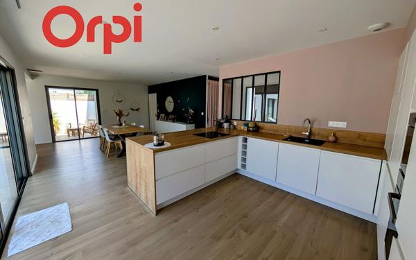 Maison à vendre    6 pièces •  Échillais