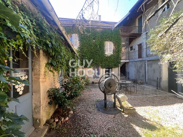 Ensemble immobilier à vendre à Toulon-sur-Arroux