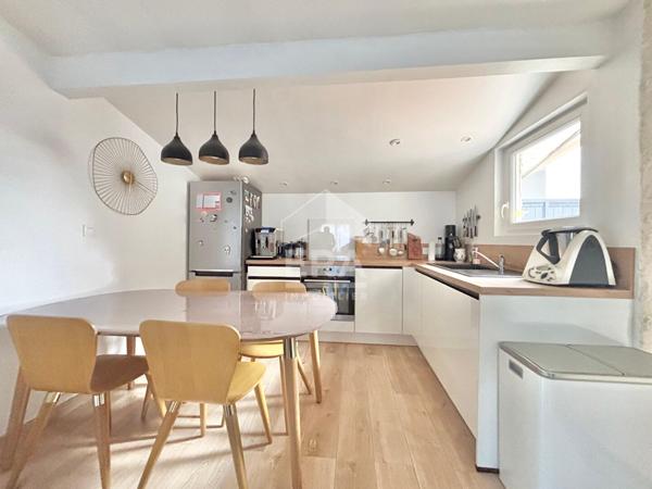 Maison de plain-pied entièrement rénovée, 4 pièces, coup de coeur !