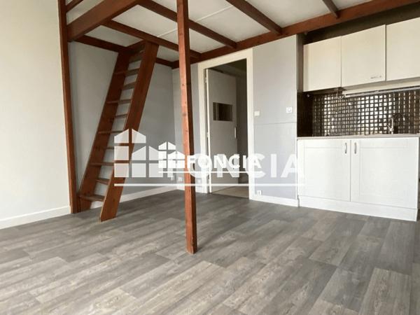 Location Studio 23.72 m² - RESIDENCE PORTE ROYALE APPART 28 - 25 RUE DE DOMPIERRE La Rochelle 17000