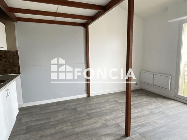 Location Studio 23.72 m² - RESIDENCE PORTE ROYALE APPART 28 - 25 RUE DE DOMPIERRE La Rochelle 17000