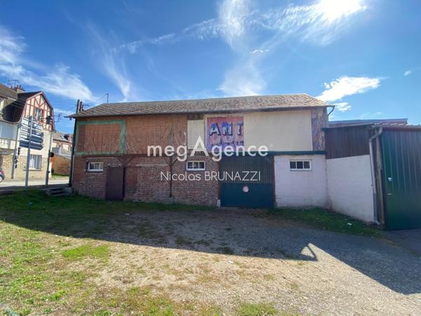 Local Commercial à VIMOUTIERS, 61120 - 4 pièces 230m²
