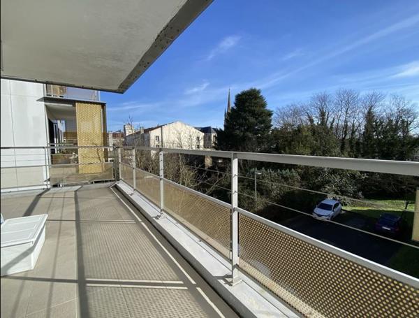 Appartement à vendre |  Bordeaux |  1 pièce | 30,3 m²