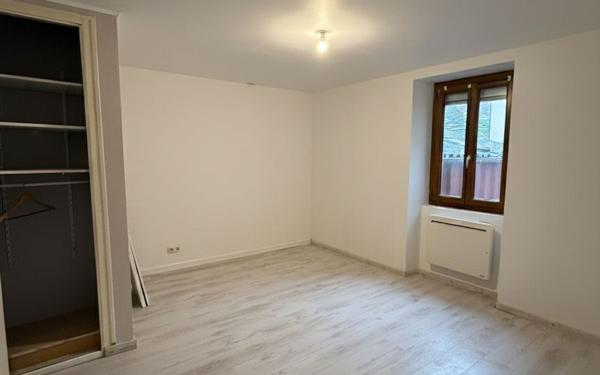 Appartement à louer    2 pièces •  Orthez