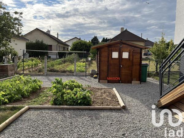 Maison 5 pièces de 170 m² à Dompierre-sur-Besbre (03290)