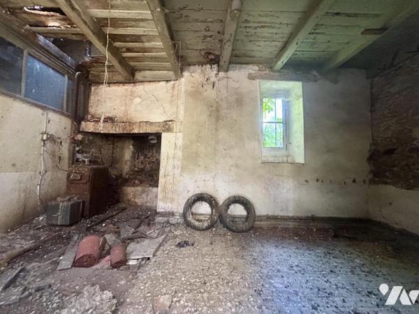 Appartement T3 avec combles et cour aménageables - Centre - PORNIC