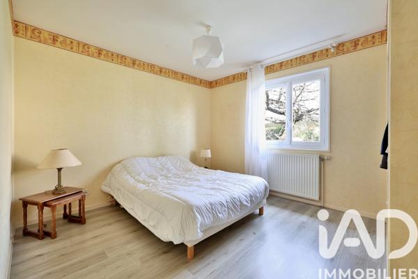 Maison à vendre 6 pièces 145 m² Grézieu-la-Varenne