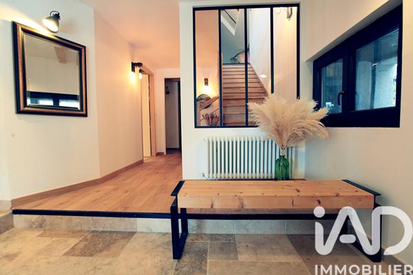 Maison à vendre 7 pièces 206 m² Rochefort-Montagne