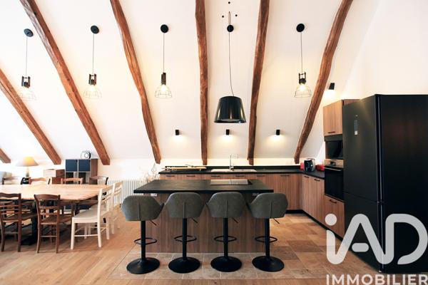 Maison à vendre 7 pièces 206 m² Rochefort-Montagne