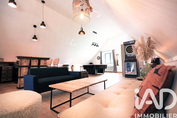 Maison à vendre 7 pièces 206 m² Rochefort-Montagne