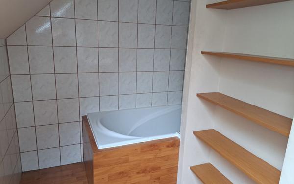 Appartement à louer    3 pièces • 63,50 m2 Saint-Laurent-du-Pont