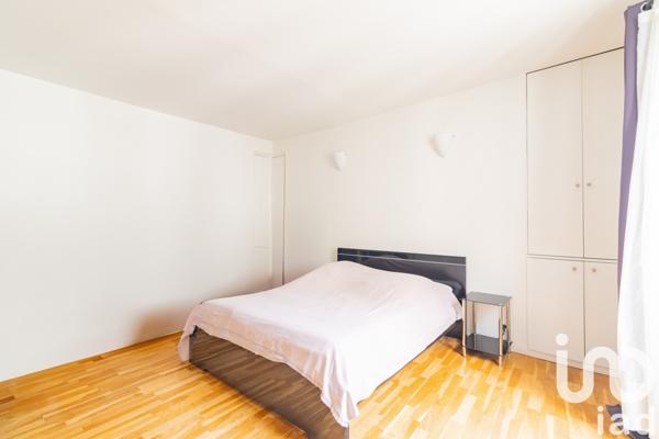 Appartement 4 pièces de 81 m² à Paris (75003)