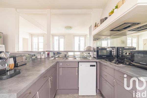 Appartement 4 pièces de 81 m² à Paris (75003)