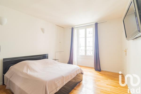 Appartement 4 pièces de 81 m² à Paris (75003)