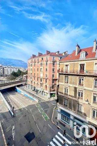 Duplex 4 pièces de 95 m² à Grenoble (38000)
